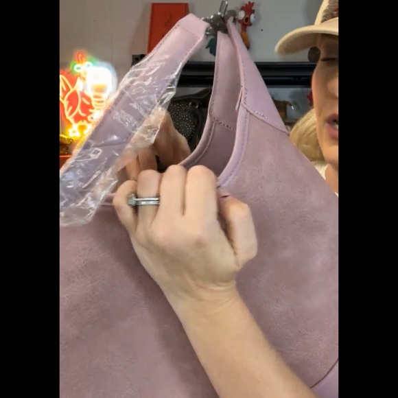 Wrangler Dusty Mauve Hobo Bag - Picture 11 of 13